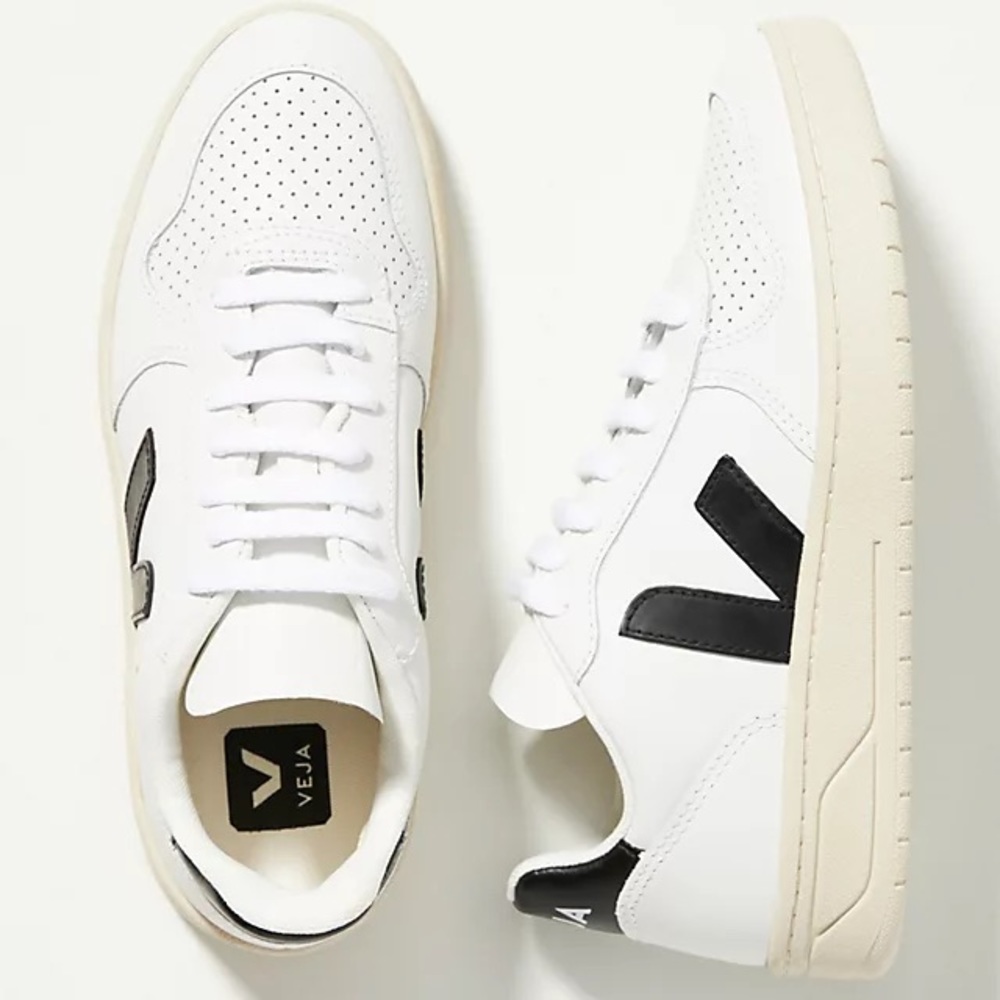Veja V-10 Low Top Sneakers